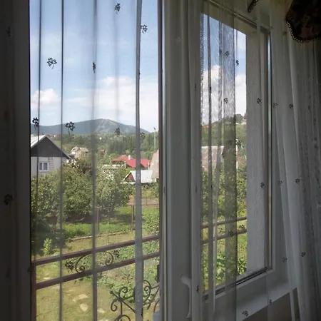 Pensión солодка мить Slavske