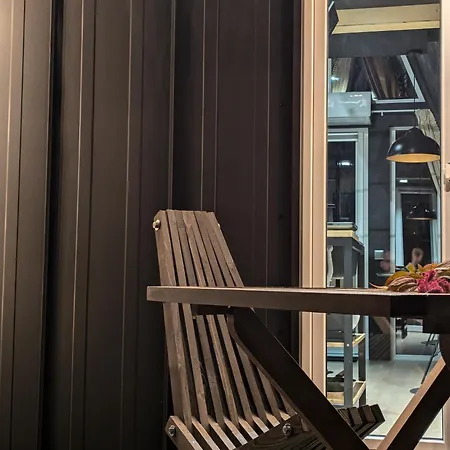 солодка мить 3*