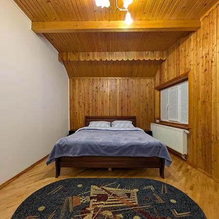 Pensión солодка мить Slavske