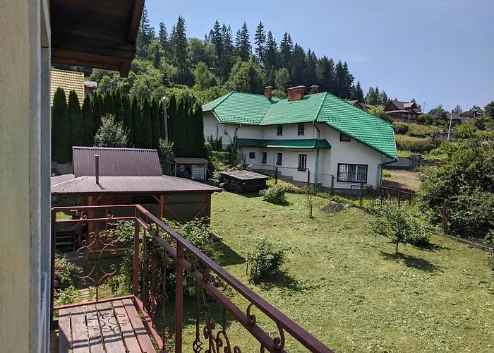 солодка мить 3* 斯拉夫西克